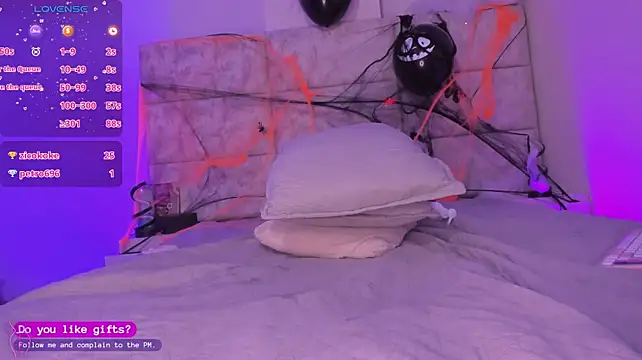 XXX chat uživo modela _karime_