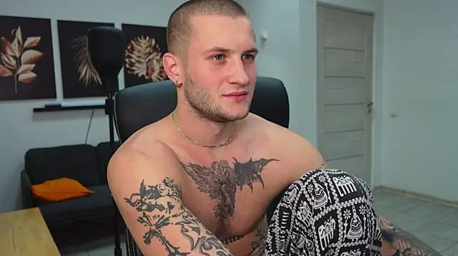 Igor_Wilde élő XXX-chatje