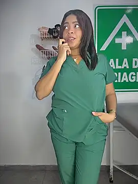 צ'אט XXX בשידור חי של Nasty-Doctor