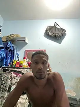 lisergio02 Live XXX-Chat