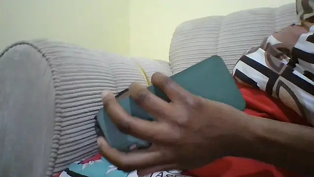 Chat XXX en directo de Wicked_Raey