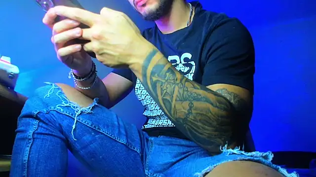 XanderCage99 라이브 XXX 채팅