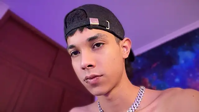 Czat XXX na żywo – RoughDiamond_