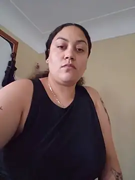 honeeyyy_pot's Live XXX Chat