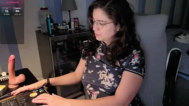 XXX chat uživo modela AlexTeasse