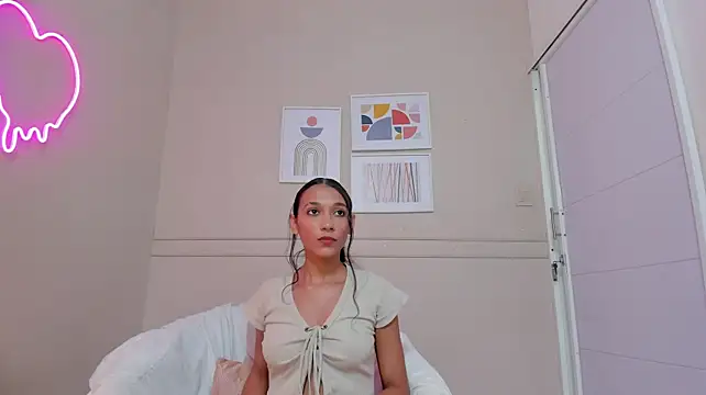 _lucia_18 Chat XXX in diretta