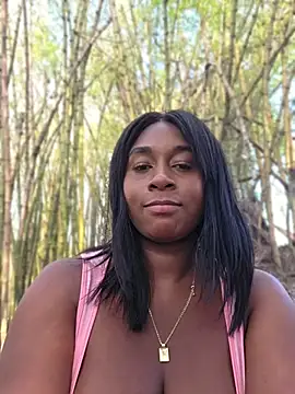 Chat +18 de HanaThompson ao vivo
