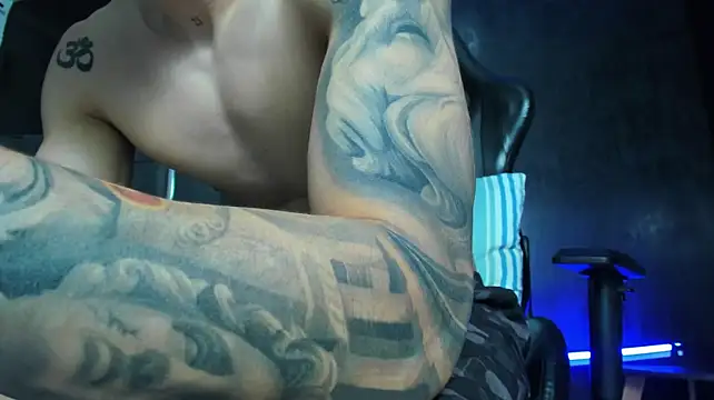 Chat XXX en directo de Enzo_Maserati