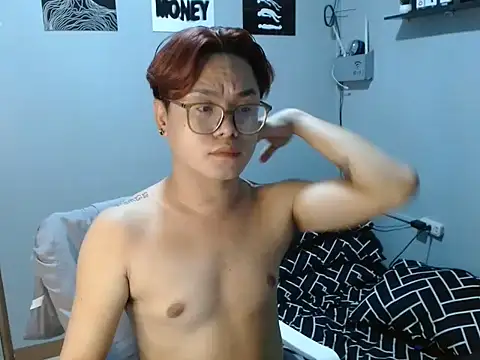 Živý XXX chat Chinoy4U