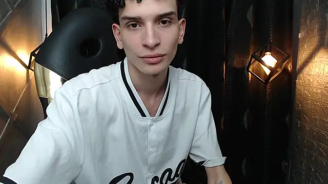 Онлайн чат XXX DAMIAN_22