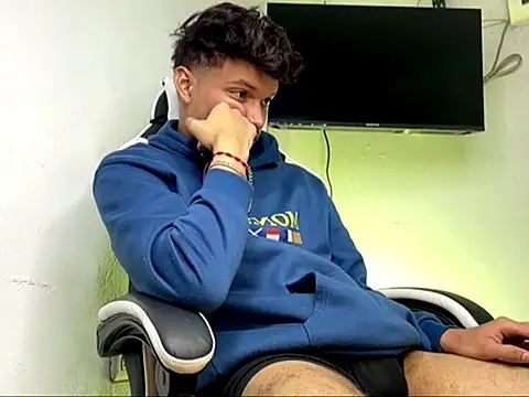 Chat XXX en directo de AlexxxGod
