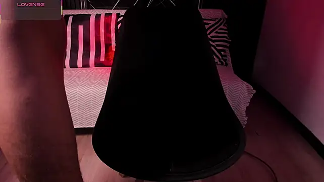 ChrisWells 现场XXX聊天