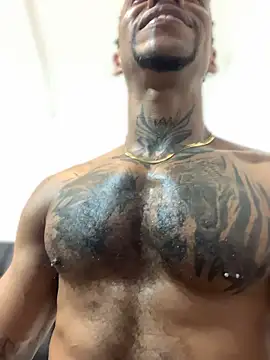 Salomon_koude Adlı Modelin Canlı XXX Sohbeti