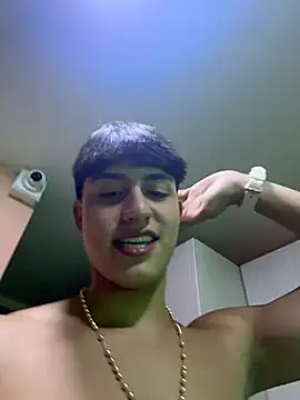 Lander_Cruz Live XXX-Chat