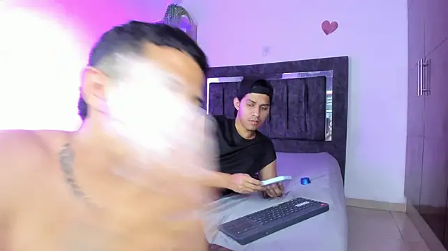 StevenSmith18 Live XXX Chat