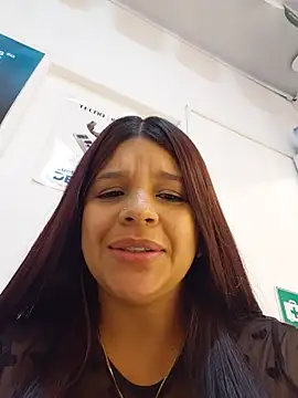 Layla-daring Live XXX-Chat
