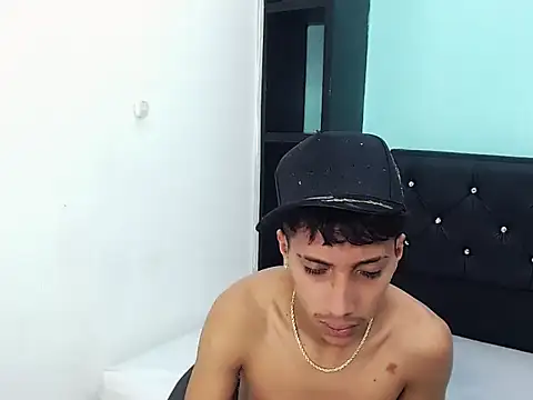 Онлайн чат XXX brayan__hot__