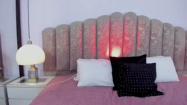 دردشة Channel_sofia الجنسية المباشرة