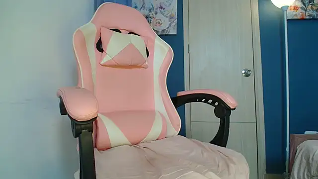 emmily_forev3r Live XXX-Chat