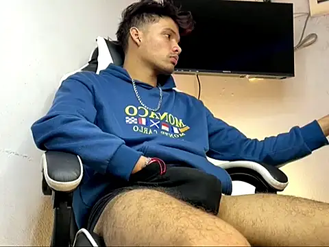 XXX chat uživo modela AlexxxGod