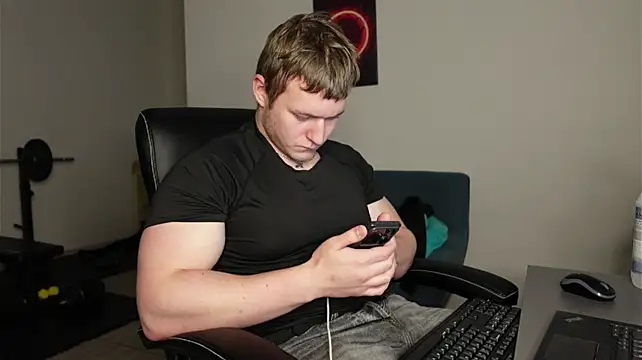 Richard_Dullas live XXX chat