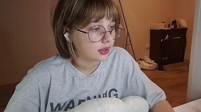 ExitedTroth Show in webcam