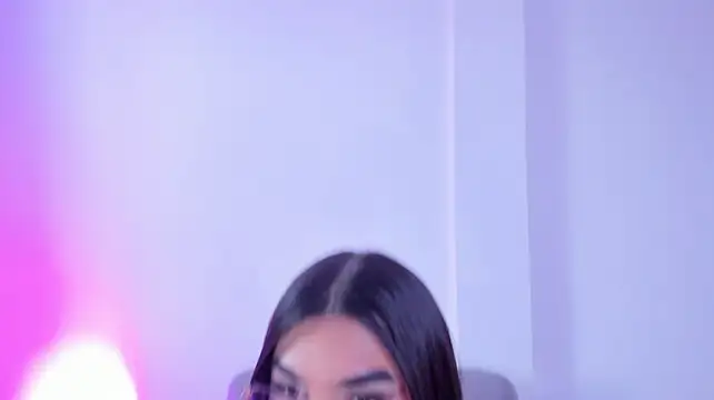 RoseCassie's Live XXX Chat