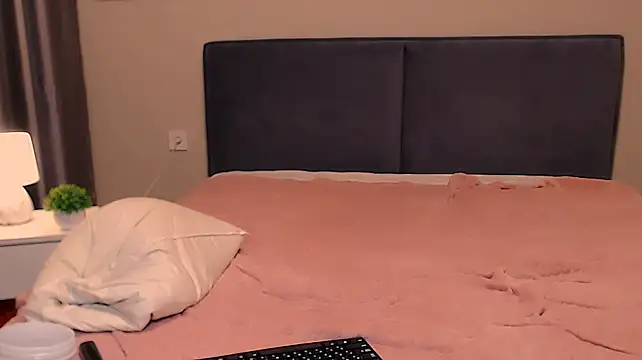 Fredd_Xanders Live XXX-chat