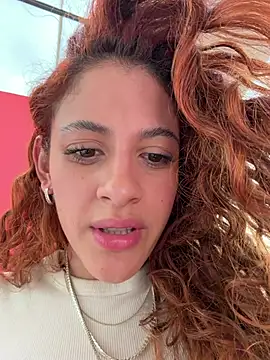Show modela alana15 na web-kameri