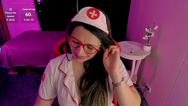 צ'אט XXX בשידור חי של Hanna_MA