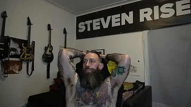 XXX chat uživo modela StevenRiseNYC