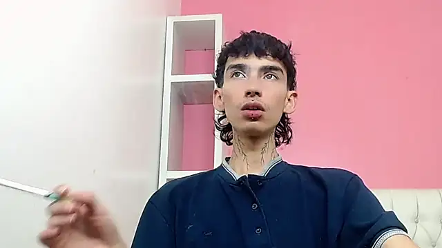 Chatroom XXX en direct de ttimy_x_boy