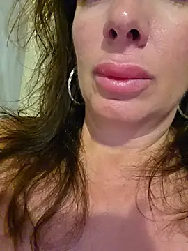 Adivaaa Live XXX-chat
