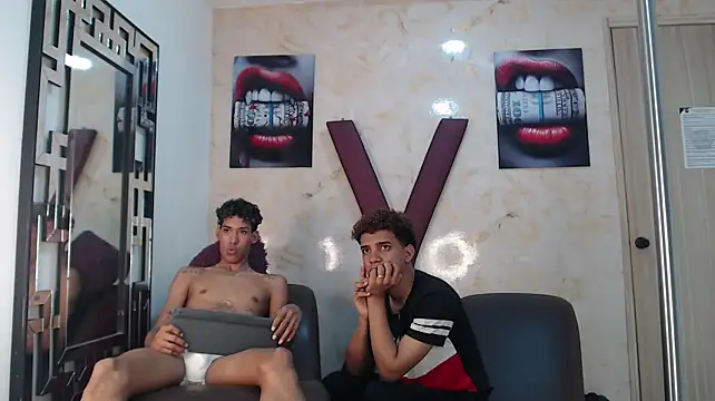 Chatroom XXX en direct de PITER_LOVER