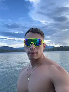 Jamess_White live XXX chat