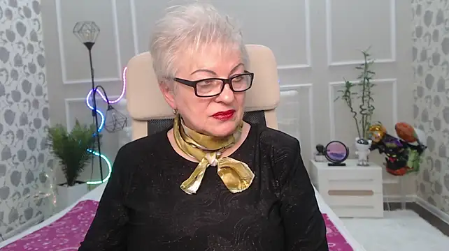 KayleSmoll's Live XXX Chat