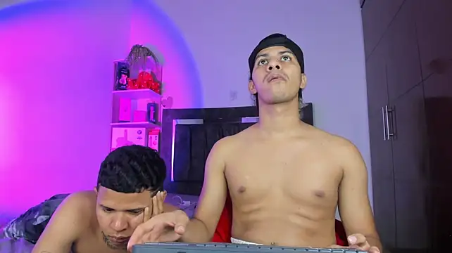 Chat +18 de StevenSmith18 ao vivo