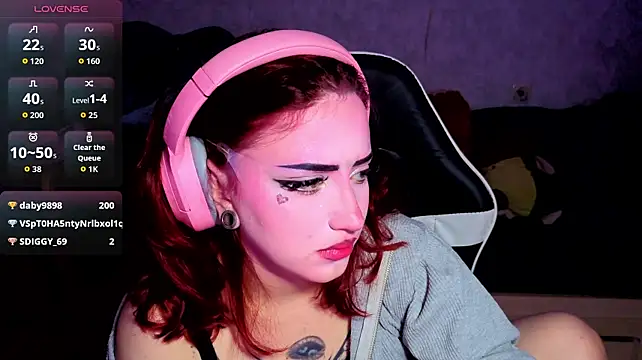 צ'אט XXX בשידור חי של Mini_Lady1
