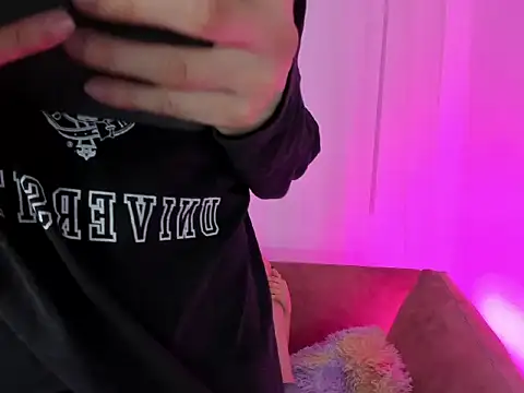 צ'אט XXX בשידור  חי של UmeJackson