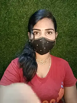 צ'אט XXX בשידור חי של Nithyatamil