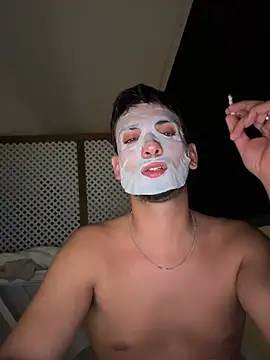 Gipsyboysteve Adlı Modelin Canlı XXX Sohbeti