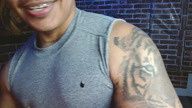 צ'אט XXX בשידור חי של jordan_bigcock_