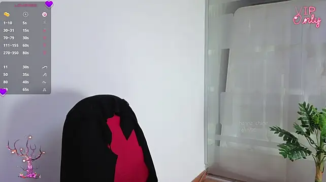Chat +18 de chloehanna ao vivo