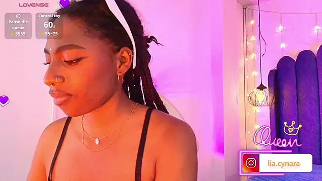 دردشة Queen_perla_ الجنسية المباشرة