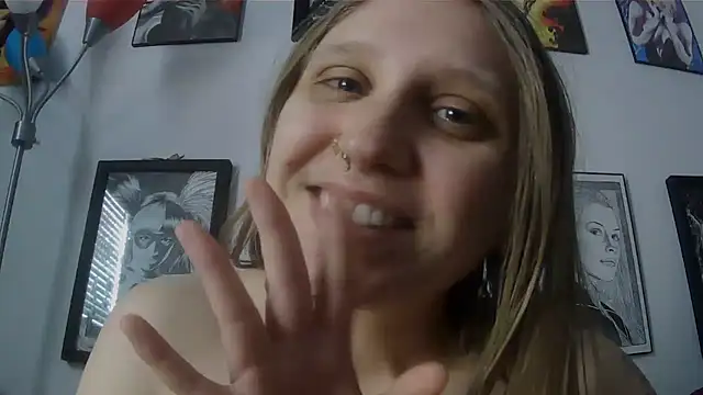 BunnyHooppss Chat XXX in diretta
