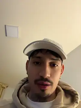 Mathias_vega লাইভ XXX চ্যাট