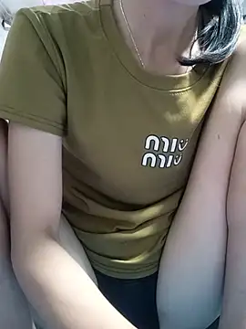 MilkShow's Live XXX Chat