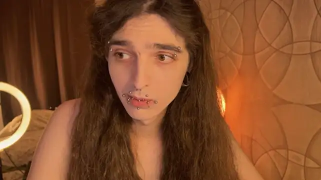 Kriisp Chat XXX in diretta