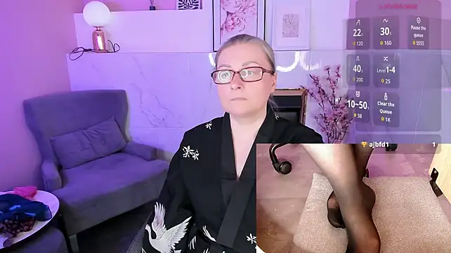 Alexandra_Kind Adlı Modelin Canlı XXX Sohbeti