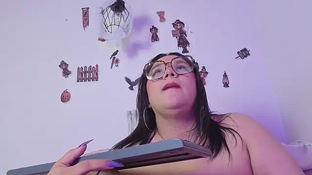 Tamhara_princ XXX чат на живо